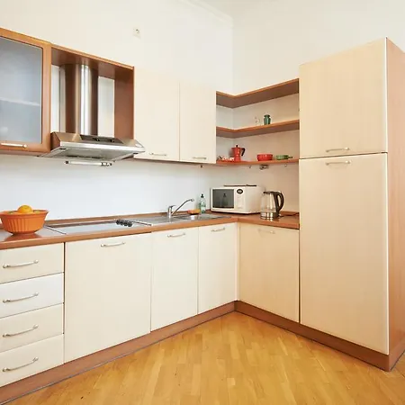 Rehouse- Didzioji 39 * Wilno